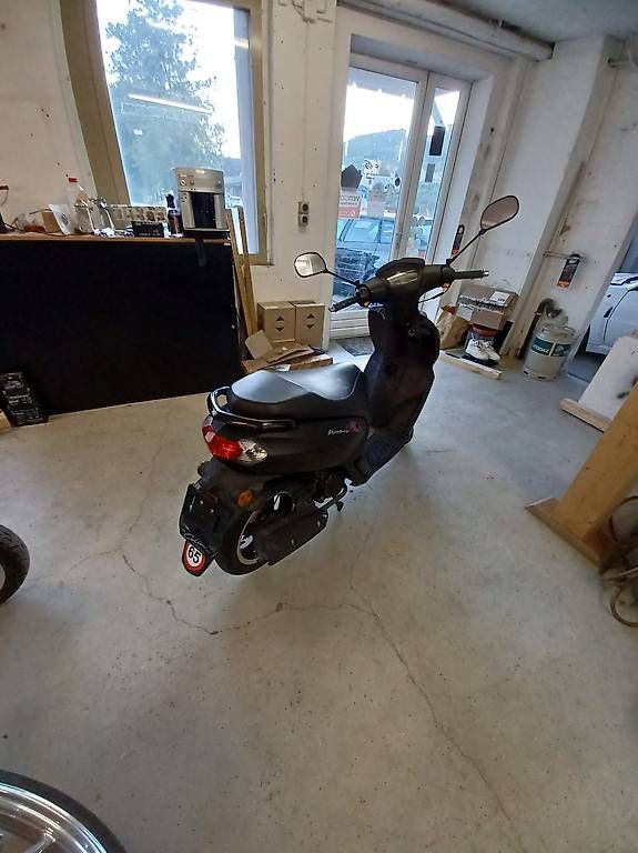 Peugeot Scooter: Peugeot Kisbee 50cc 65km/h 4t – Usato da Moudon venduto da G-Tuning 3