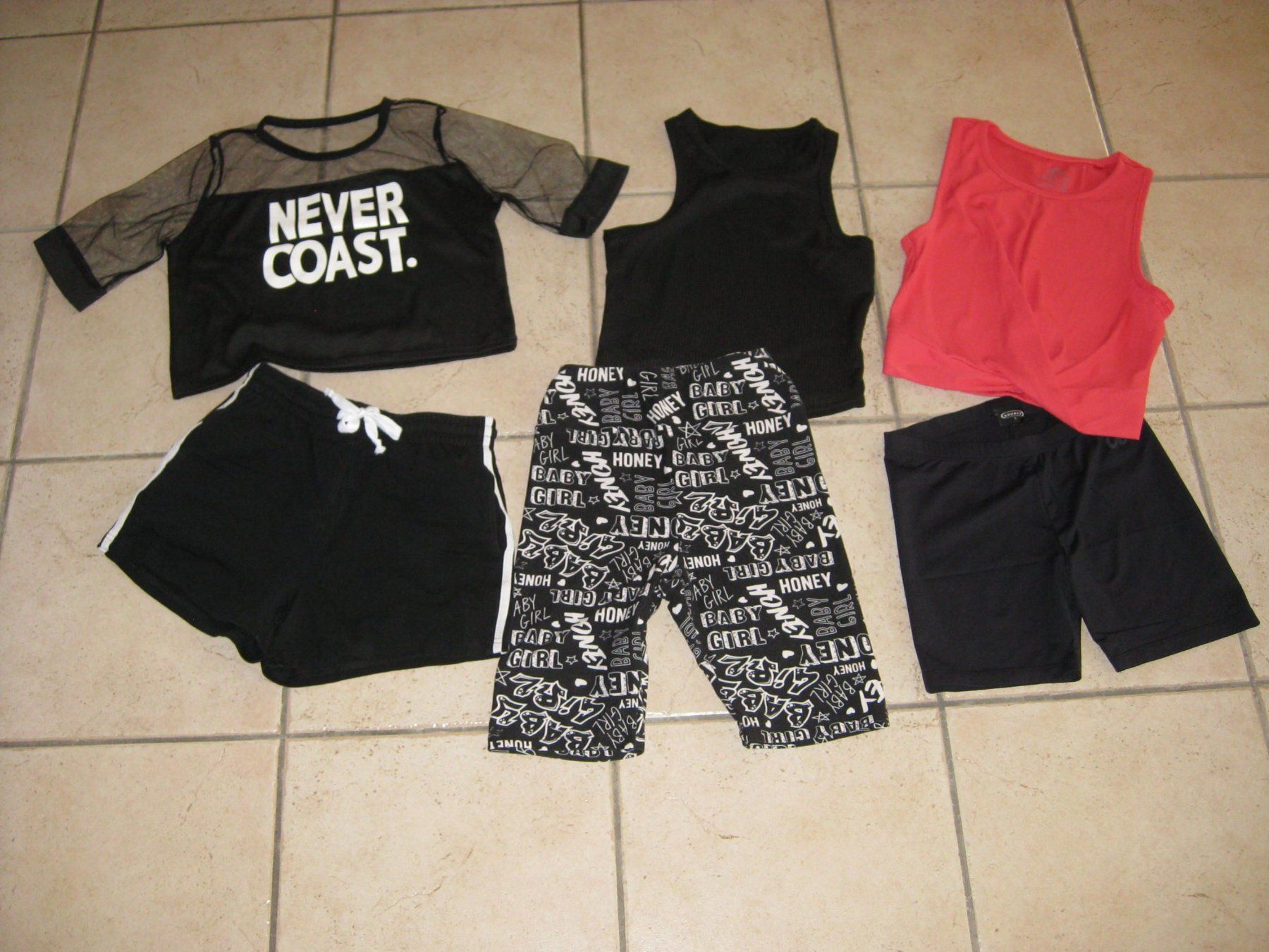 Lotti di vestiti: Sommer-Sportset Gr.S – Usato da Steinmaur venduto da Daka36