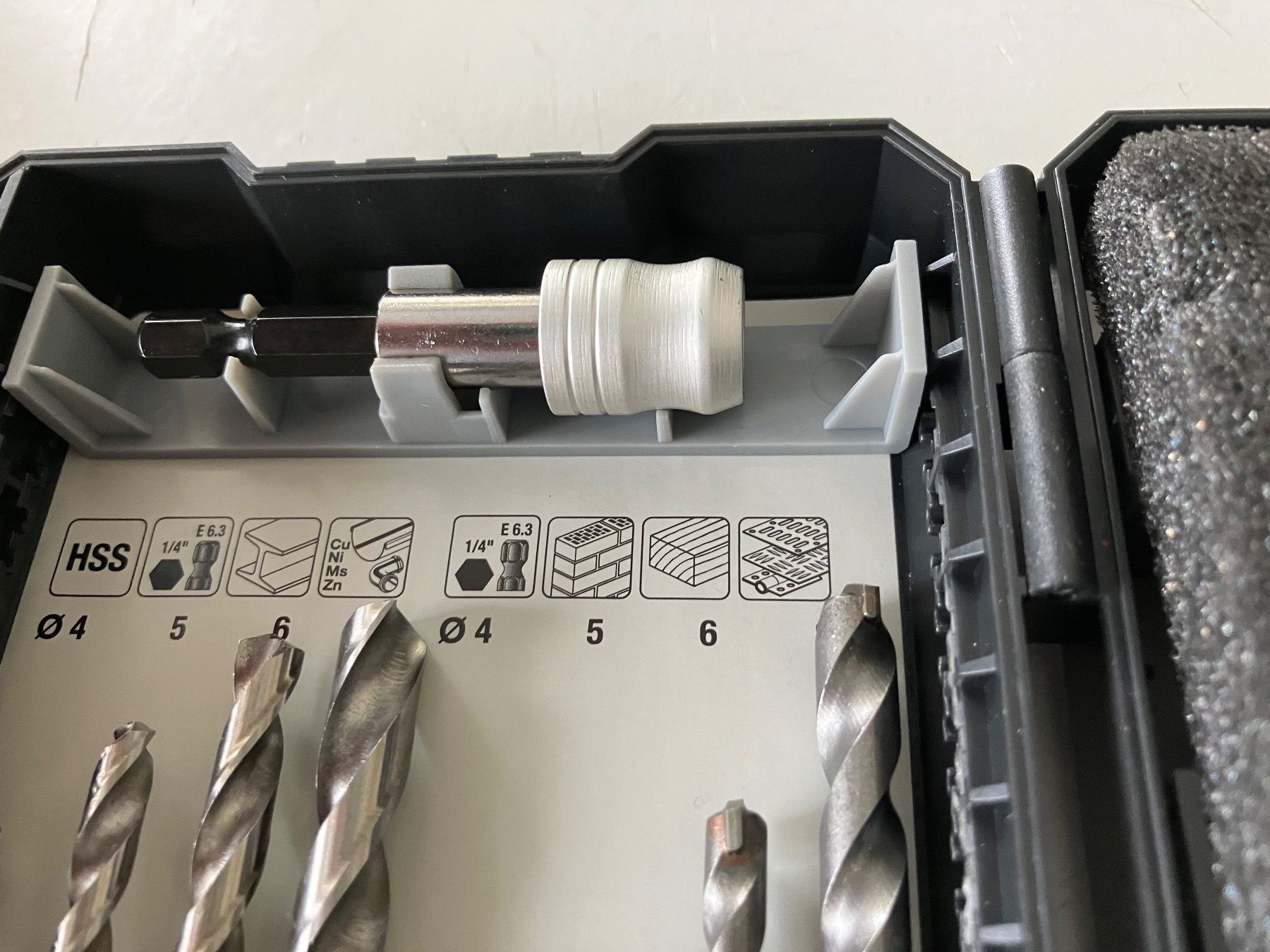 Tutti gli attrezzi: Werkzeugbox mit Bohrer, Bits, Senker, Steckschlüssel – Nuovo e nell'imballaggio originale da Aadorf venduto da heiluz15 3