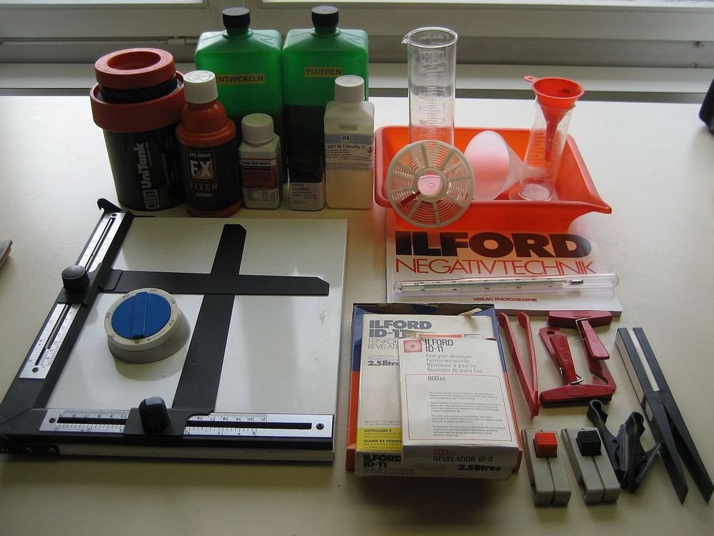 Diverses Zubehör für die schwarz/weiss FilmEntwicklung Kaufen auf Ricardo
