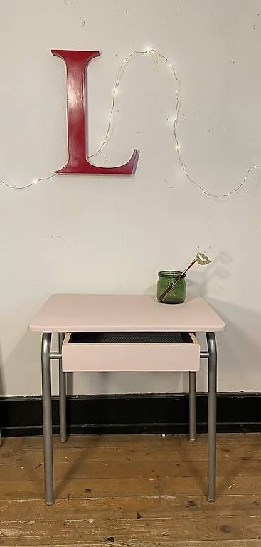 Scrivanie: Petit bureau enfant – Usato da Neuchatel venduto da melagian 1