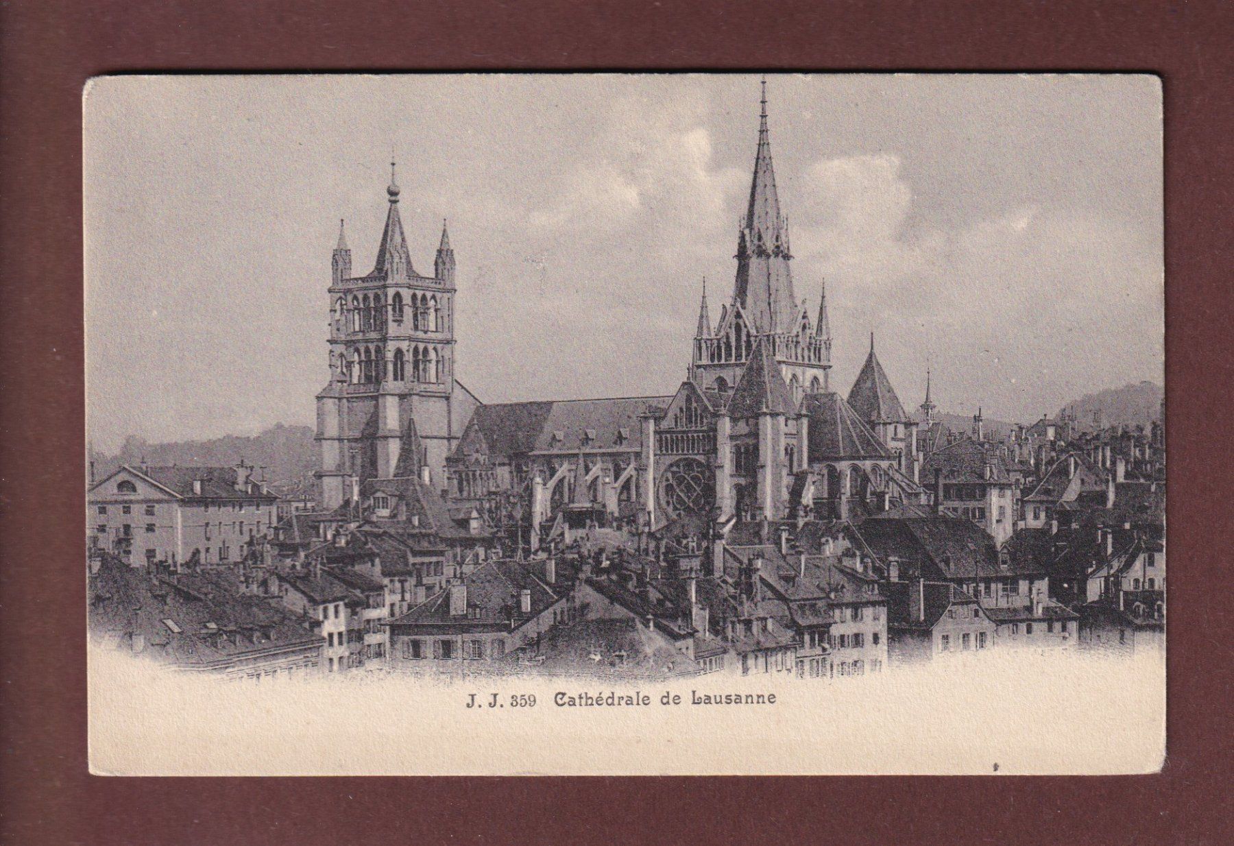 Cartoline postali: LAUSANNE - La Cathédrale – Usato da Pully venduto da nicecards