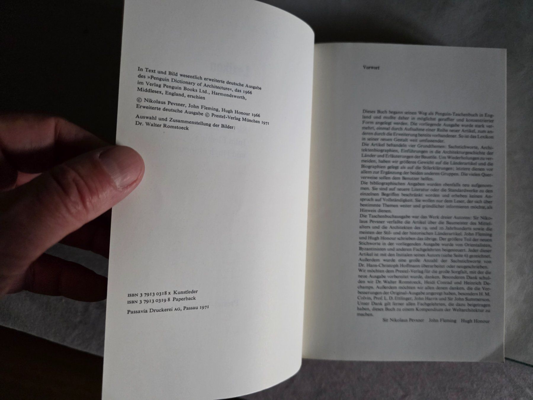 Bücher: Lexikon der Welt Architektur - Prestel 1971 – Gebraucht aus Walterswil BE von Lonitti 3