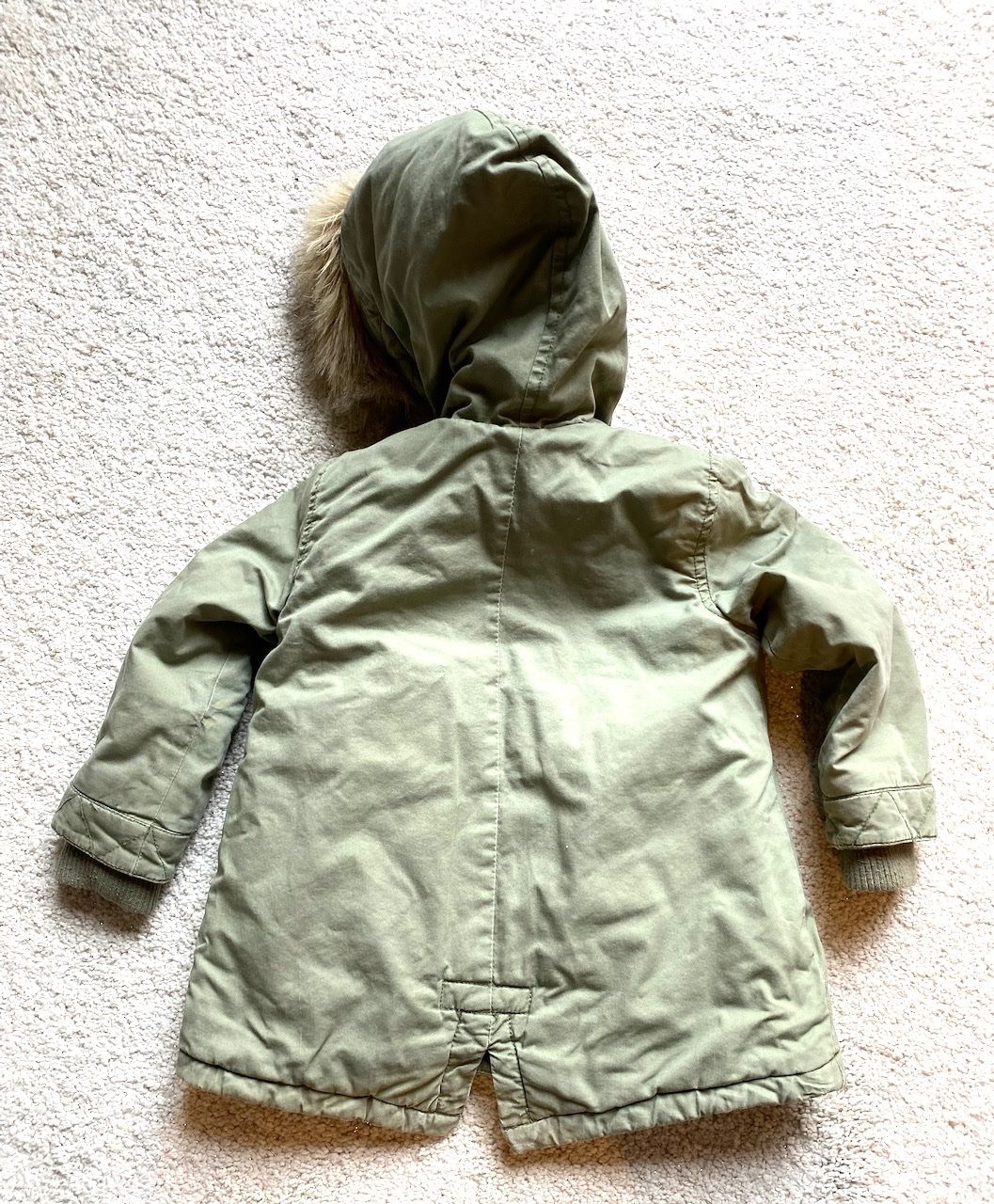 Esprit Giacche & Cappotti: Winterjacke mit Kapuze,  Esprit , Gr.92/98 – Usato da Uster venduto da ros_pym8 1