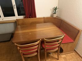 Tisch mit Eckbank