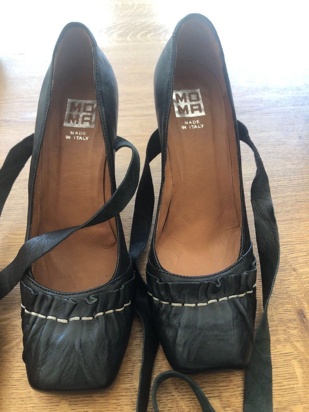 Moma Damenschuhe: Moma Pumps Schuhe gr 40 high heels – Gebraucht aus magden von maikik