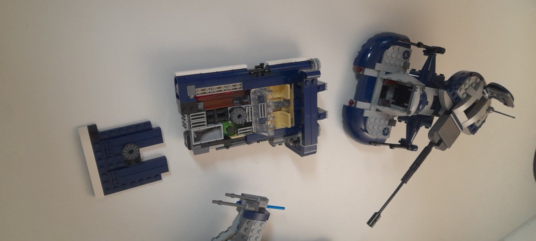 Lego Kit di costruzioni: LEGO Star Wars 75147  + 75209 et 75283 – Usato da Tatroz venduto da lgc01 3