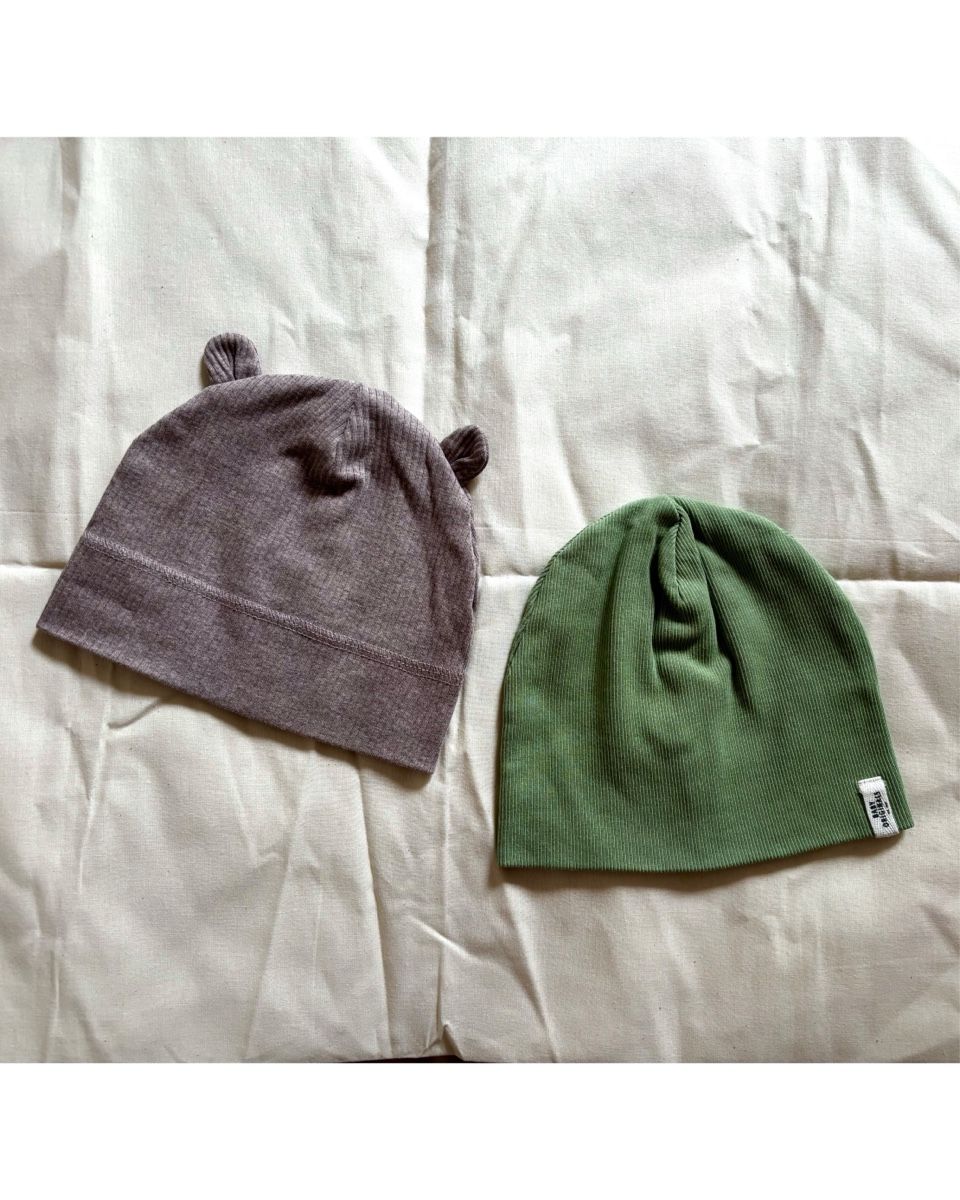 H&M Berretti & Sciarpe: Two light cotton beanies for 9 months old baby – Usato da Villard-sur-Chamby venduto da kamila_1024
