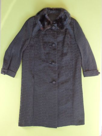 Eleganter Vintage Abendmantel mit Pelzkragen, Grösse 38,