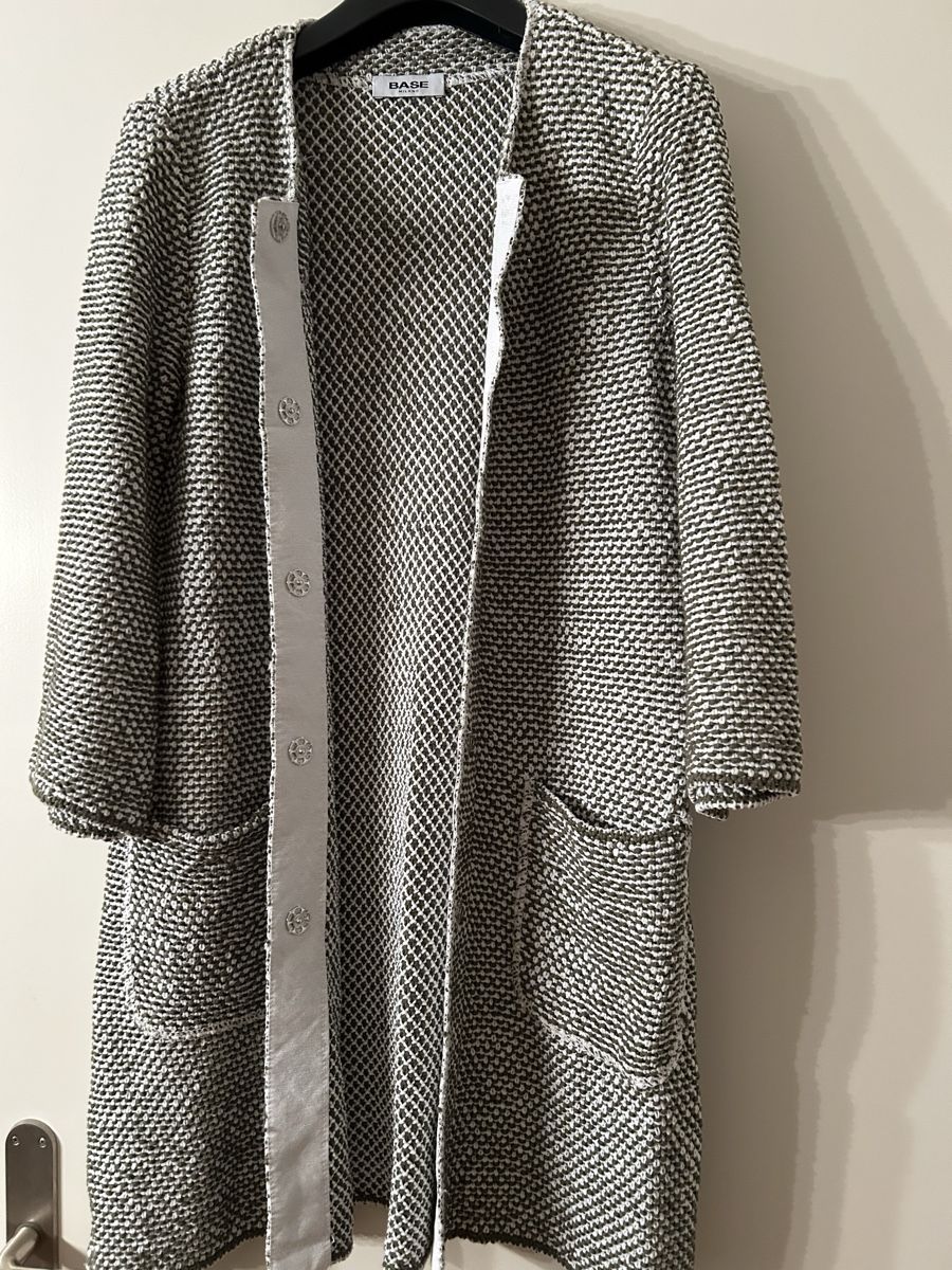 Giacche: Cardigan weiss-oliven-grün – Usato da Zürich venduto da keinweiss 3