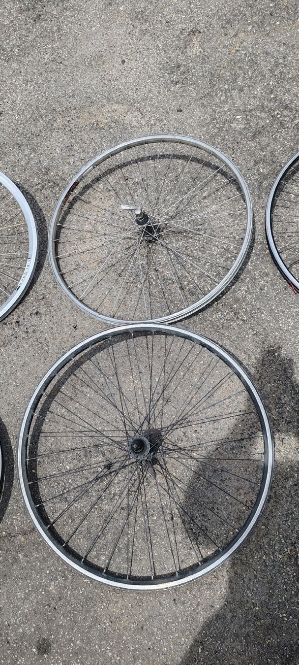 Pièces détachées: 11 roues de velo 26" – D'occasion à Biel/Bienne par Mollarddesign 4