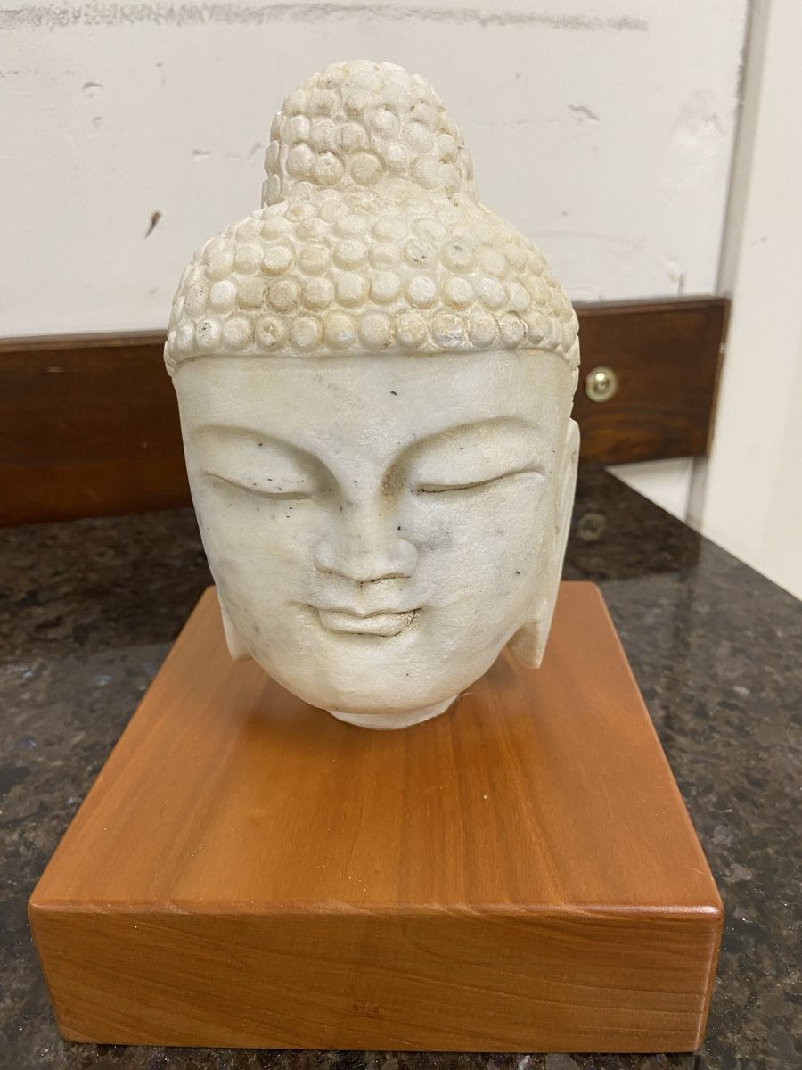 Skulpturen & Statuen: Buddha Kopf aus Marmor – Gebraucht aus Dietikon von brocki-eyra