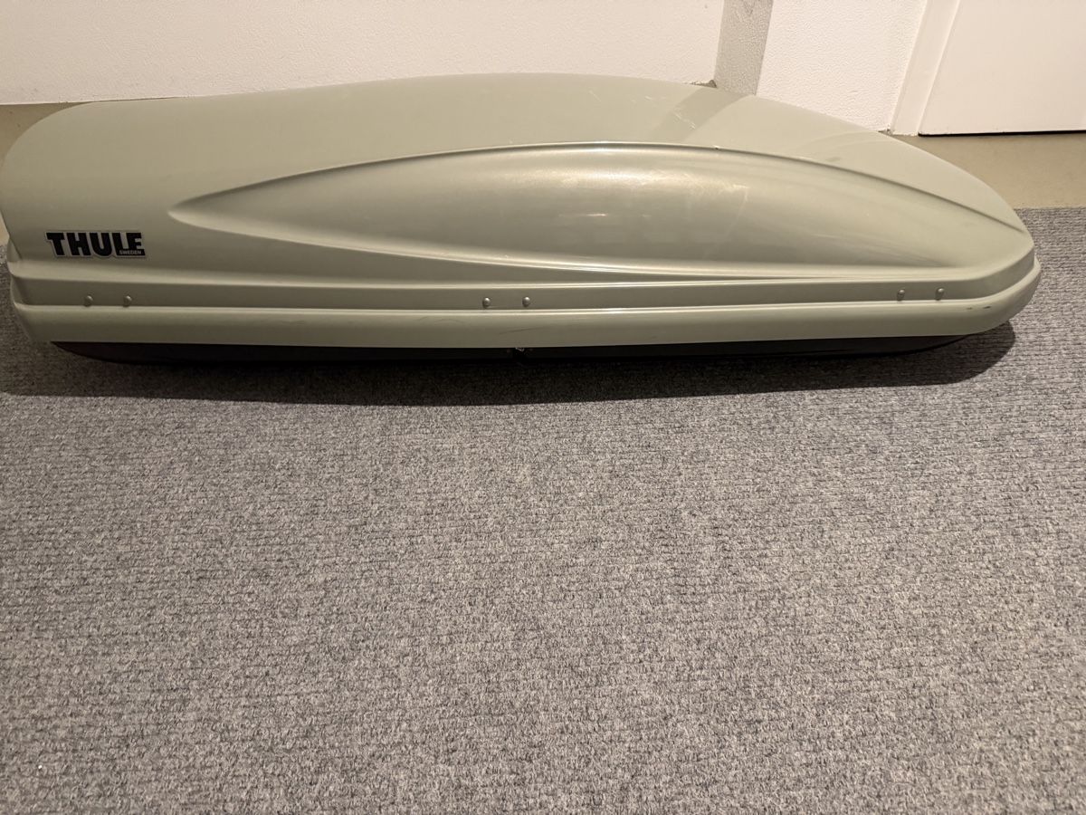 Thule Dachboxen: Dachbox Thule Dachbox gebraucht, silber, 75 kg Zuladung – Gebraucht aus Winterthur von Piotr-Mercedes