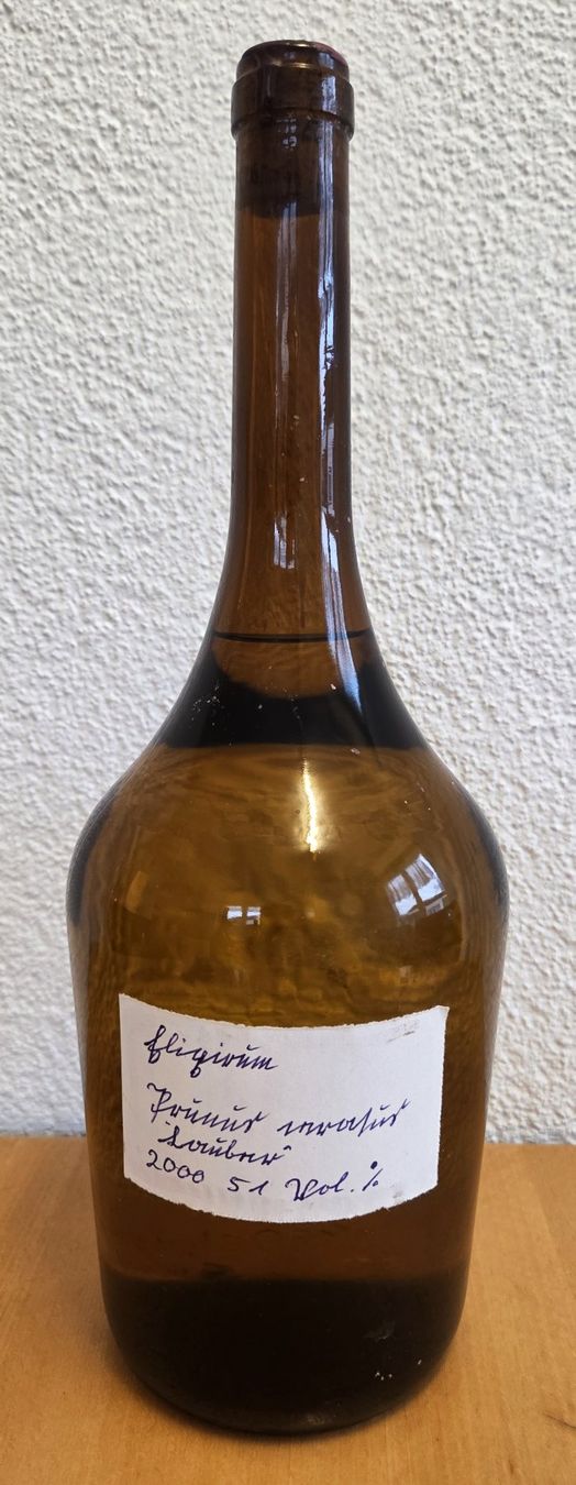 Bevande alcoliche: Sauerkirschen-Schnapps 1987 51% – Usato da Kriens venduto da 1mars10