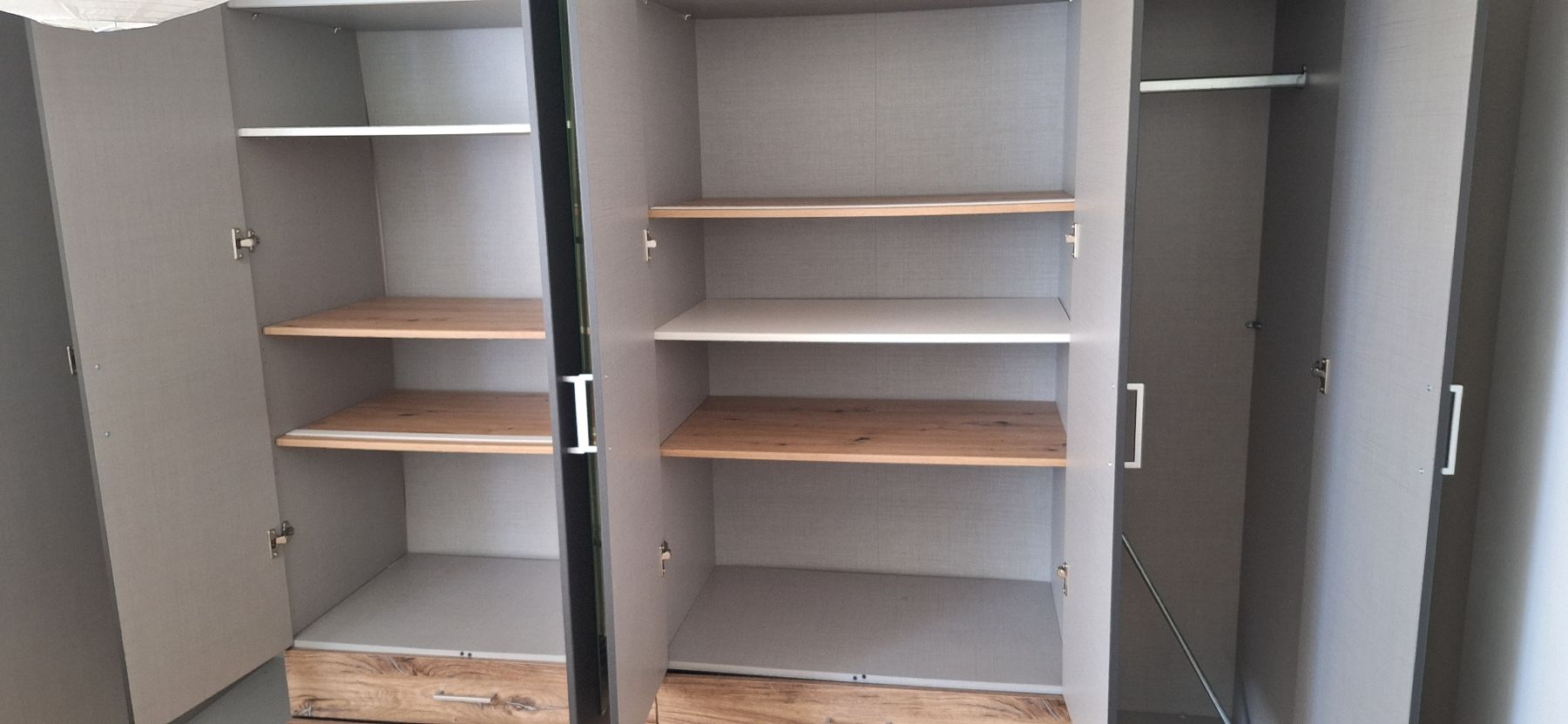 Armadi: Kleiderschrank  – Usato da Dietikon venduto da tar_nqc2 3