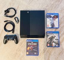 PlayStation 4 Konsole mit Controller und 3 Spielen