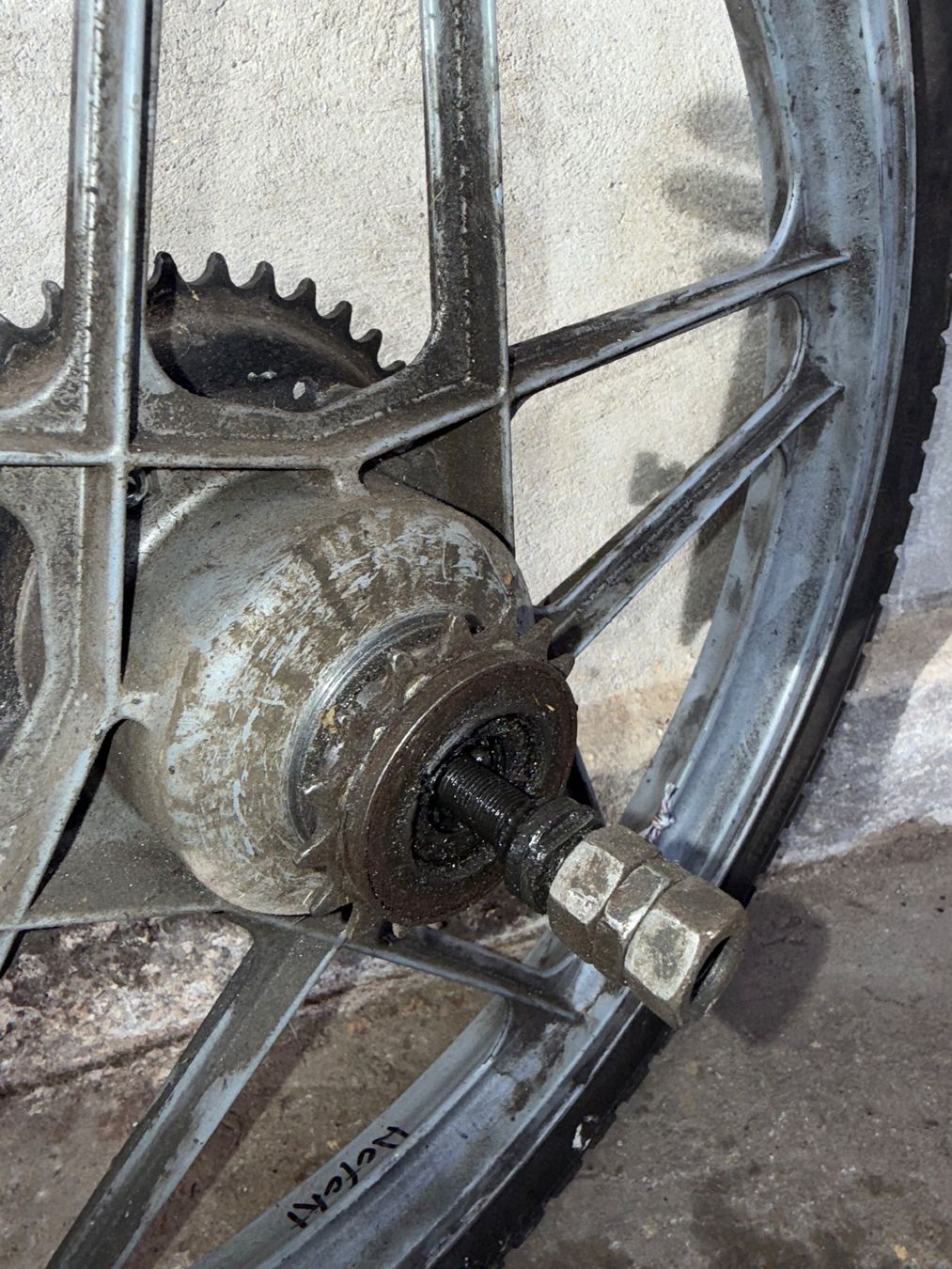Sachs Mofa-Ersatzteile: Sachs Gussfelgen Hinterrad 17 Zoll – Defekt aus Fahrni b. Thun von berger_tuning34 5