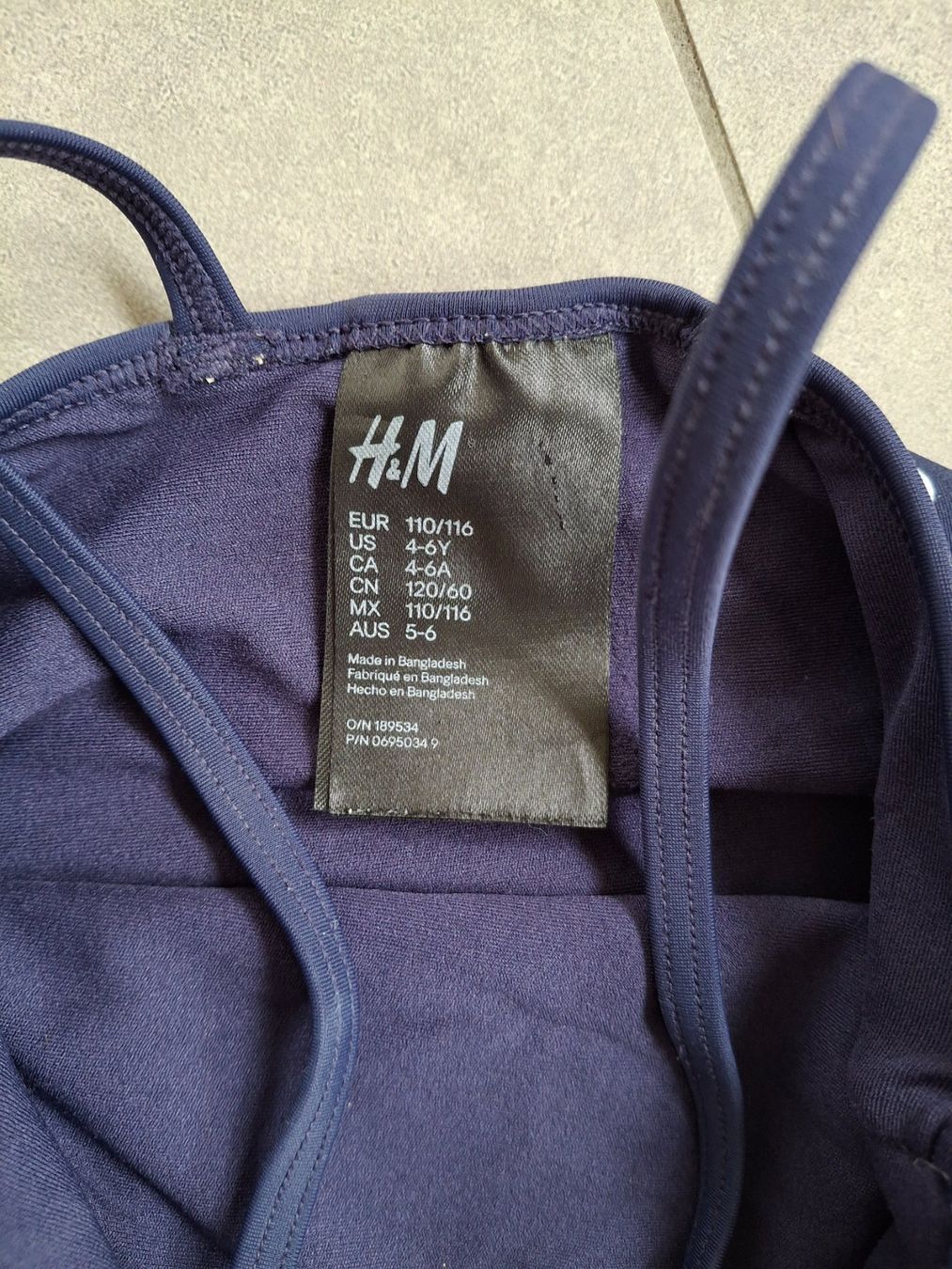 H&M Costumi da bagno & Bikini: Badeanzug Badehose von H&M110/116 – Usato da Wiesendangen venduto da troawus 2