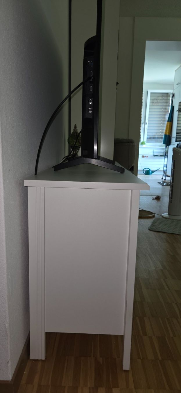 Ikea Meubles TV: IKEA Brusali TV Tisch – D'occasion à Zürich par sal_l8sb 2
