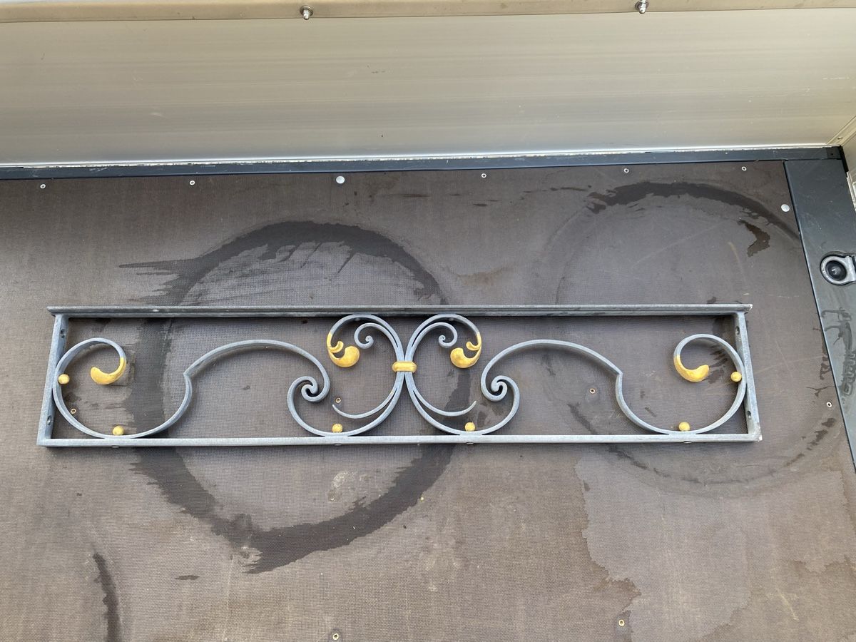 Gitter & Roste: Fenstergitter – Gebraucht aus Aristau von vil_qyw6