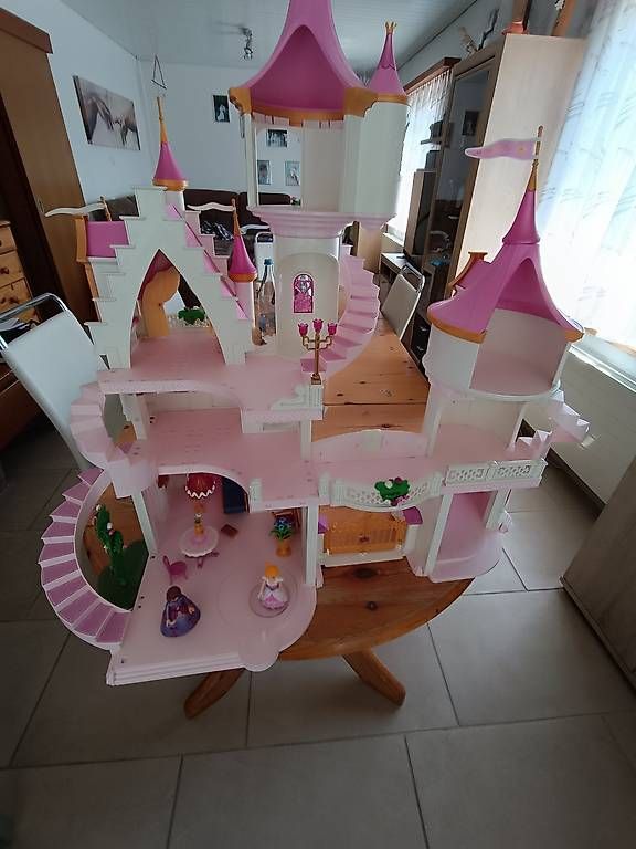 Giocattoli: Playmobil Schloss – Usato da Röschenz venduto da Hollen1980 1