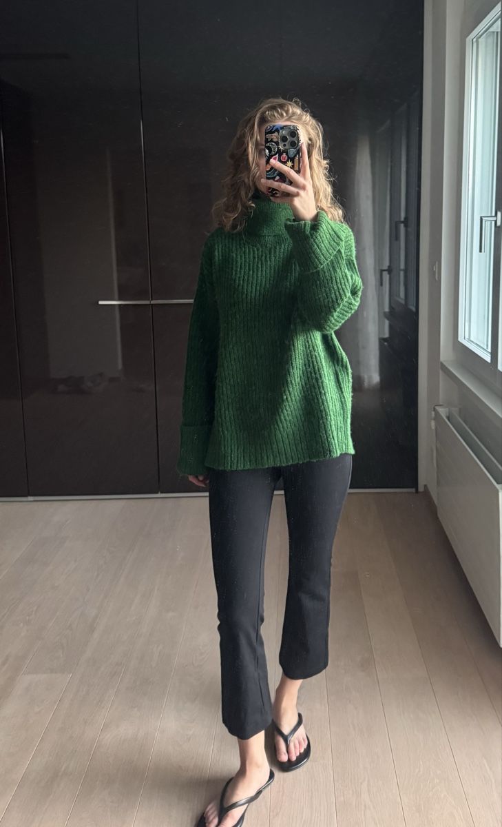 Maglioni & Felpe: Grüner Strickpullover mit Rollkragen  – Usato da St. Gallen venduto da sch_t97h