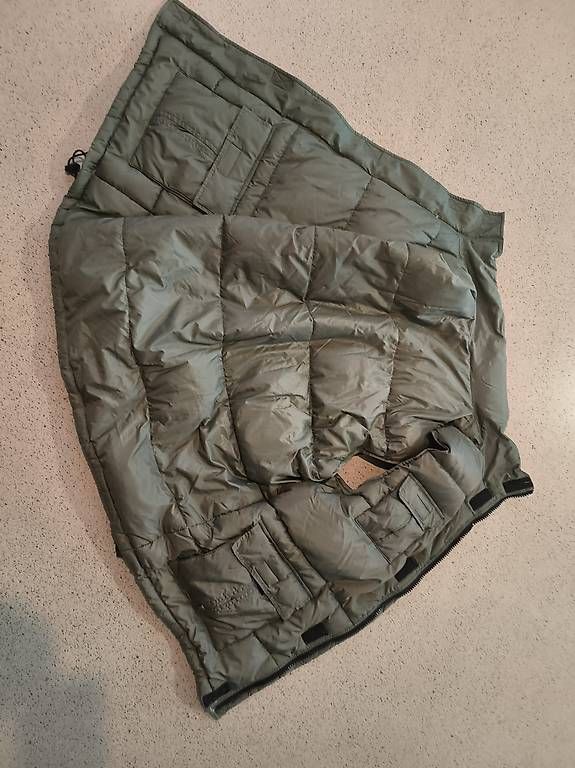 Gilet & Giacche: Daunen Gilet – Usato da Au SG venduto da hac_sn68 2