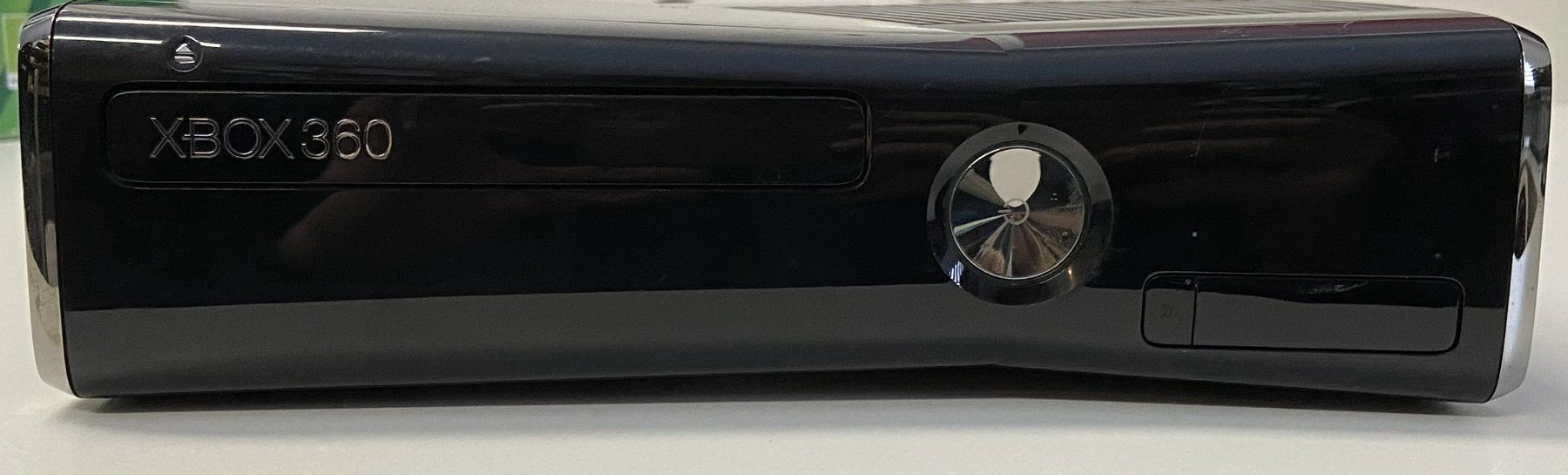 Console: Xbox 360 4GB Konsole – Usato da Schönenberg ZH venduto da Satspezie 2