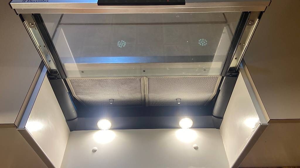 Cappe di aspirazione: Einbau-Dampfabzug Electrolux DASL5530CN – Usato da Münchenstein venduto da alessio.cusintino 4