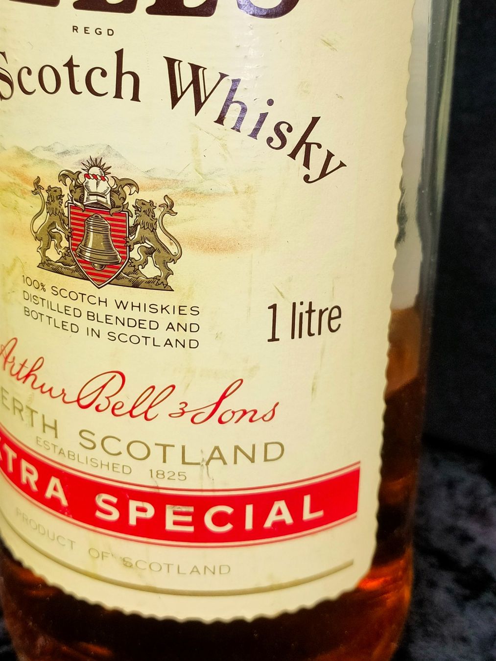 Spirituosen: BELL'S OLD SCOTCH WHISKY – Gebraucht aus Genève von Leboucheoreilles 3