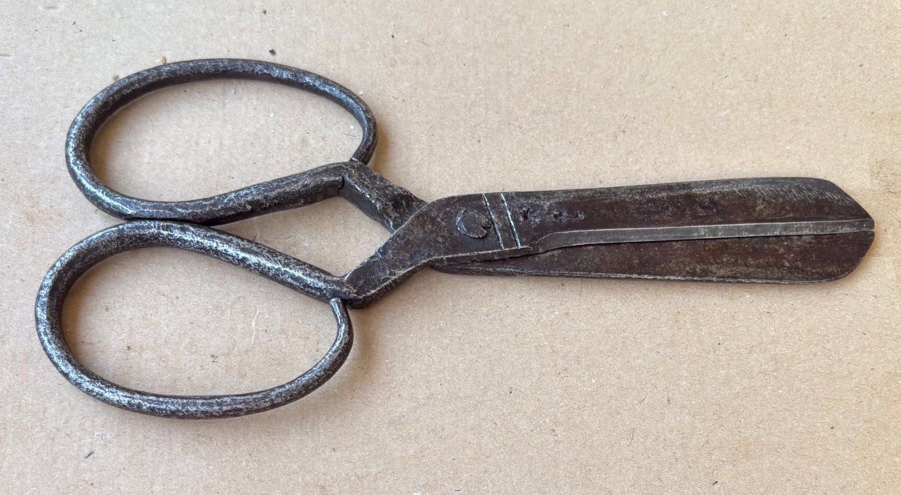 Tous les outils: VINTAGE SCHERE 23 CM. LANG – D'occasion à Ostermundigen par wini63