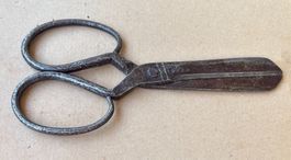 VINTAGE SCHERE 23 CM. LANG