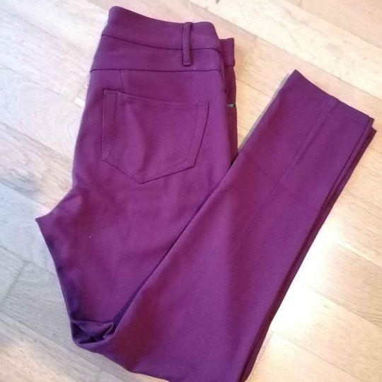 Pantaloni: Hose Gr. 36 stretch violett – Usato da Nänikon venduto da Manta87 1