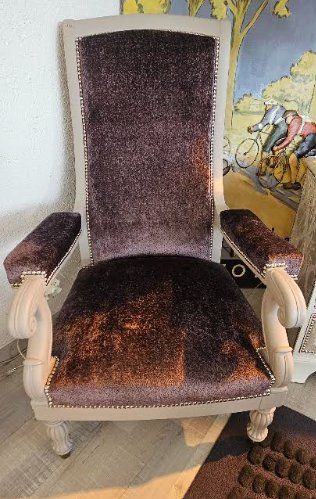 Poltrone: Fauteuil Voltaire avec velours violet (Modèle Unique) – Usato da Etoy venduto da eme_c8rt