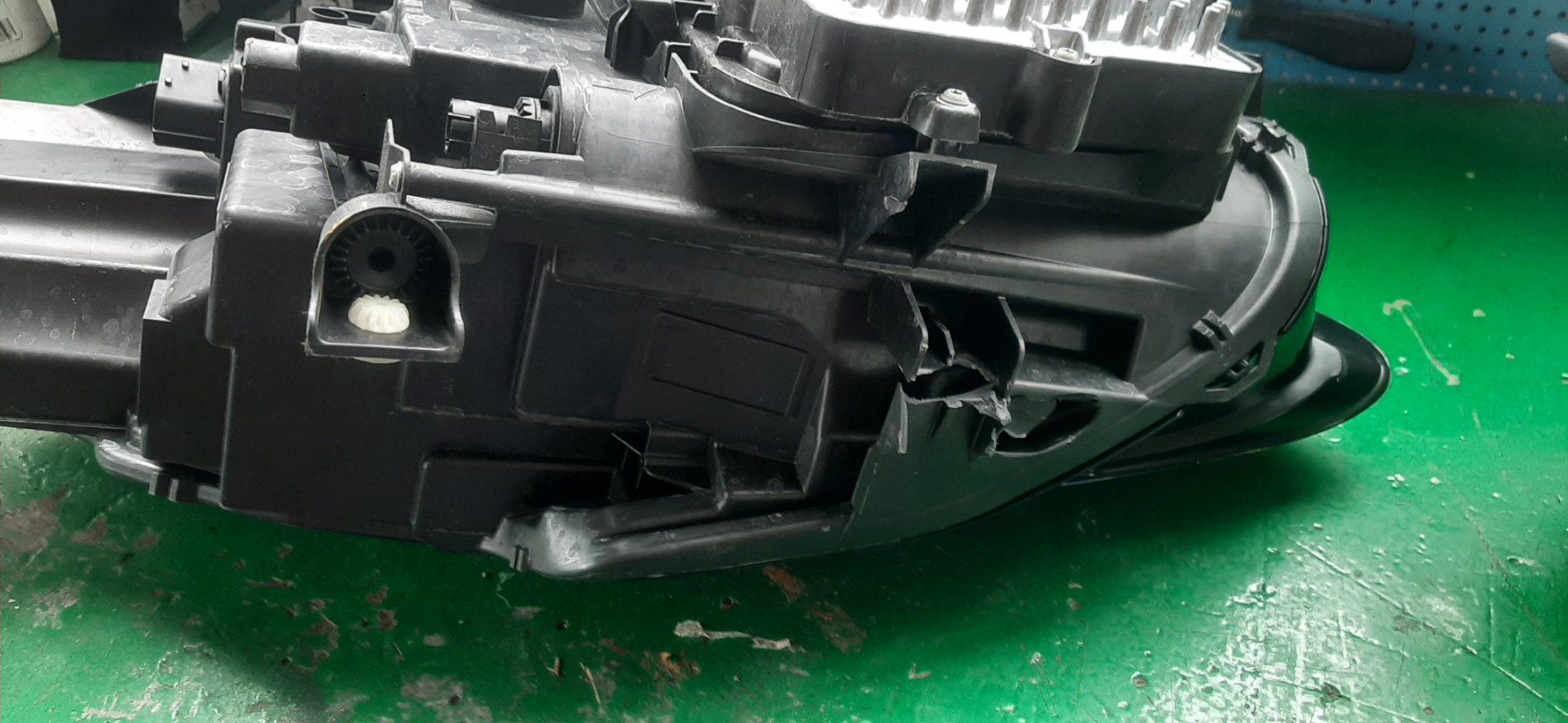 Jaguar Fari: Jaguar F-Type S 3 Cabrio  Scheinwerfer rechts – Usato da Muri AG venduto da Rimp056 1