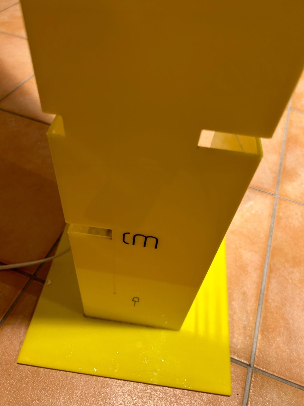 Lampen: UNIQUE ! Lampe au sol jaune fluorescent VINTAGE années 90 – Gebraucht aus Roche VD von luc_jwm5 6