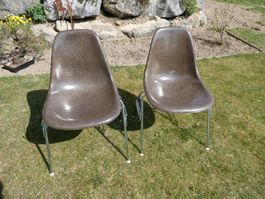Eames Fiberglas Sidechairs 2 Stück