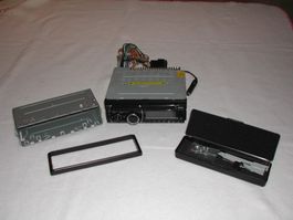 Clarion Autoradio CZ100E