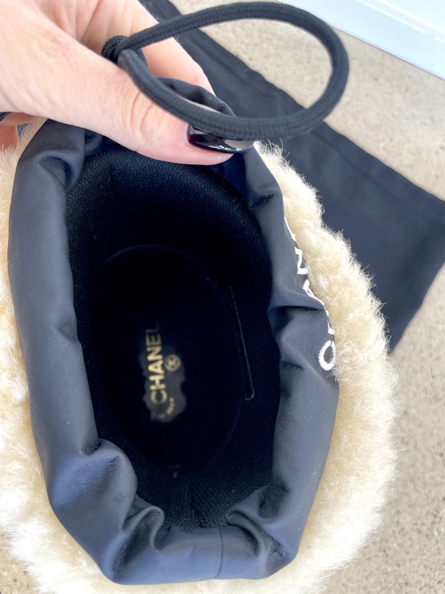 Chanel Scarpe da donna: Chanel Snow Boots – Usato da Stäfa venduto da Nicole093 7