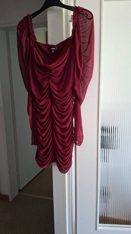 Kleider: pordorotes Cocktailkleid – Gebraucht aus Effretikon von CorneliaM03