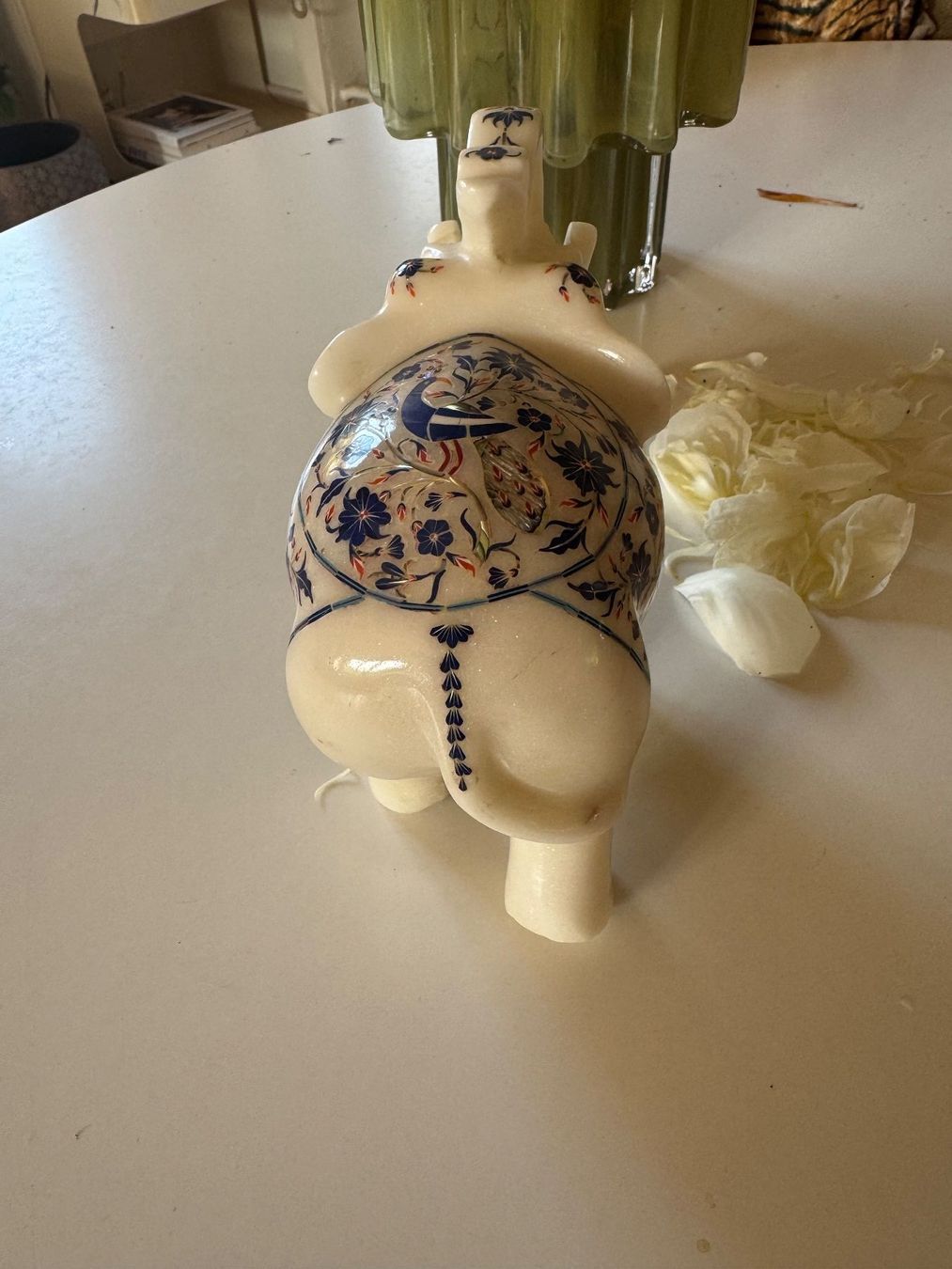 Statuette: Elefantenfigur aus Marmor mit Lapislazuli (Indien) – Usato da Zürich venduto da diesunddasvintage 3