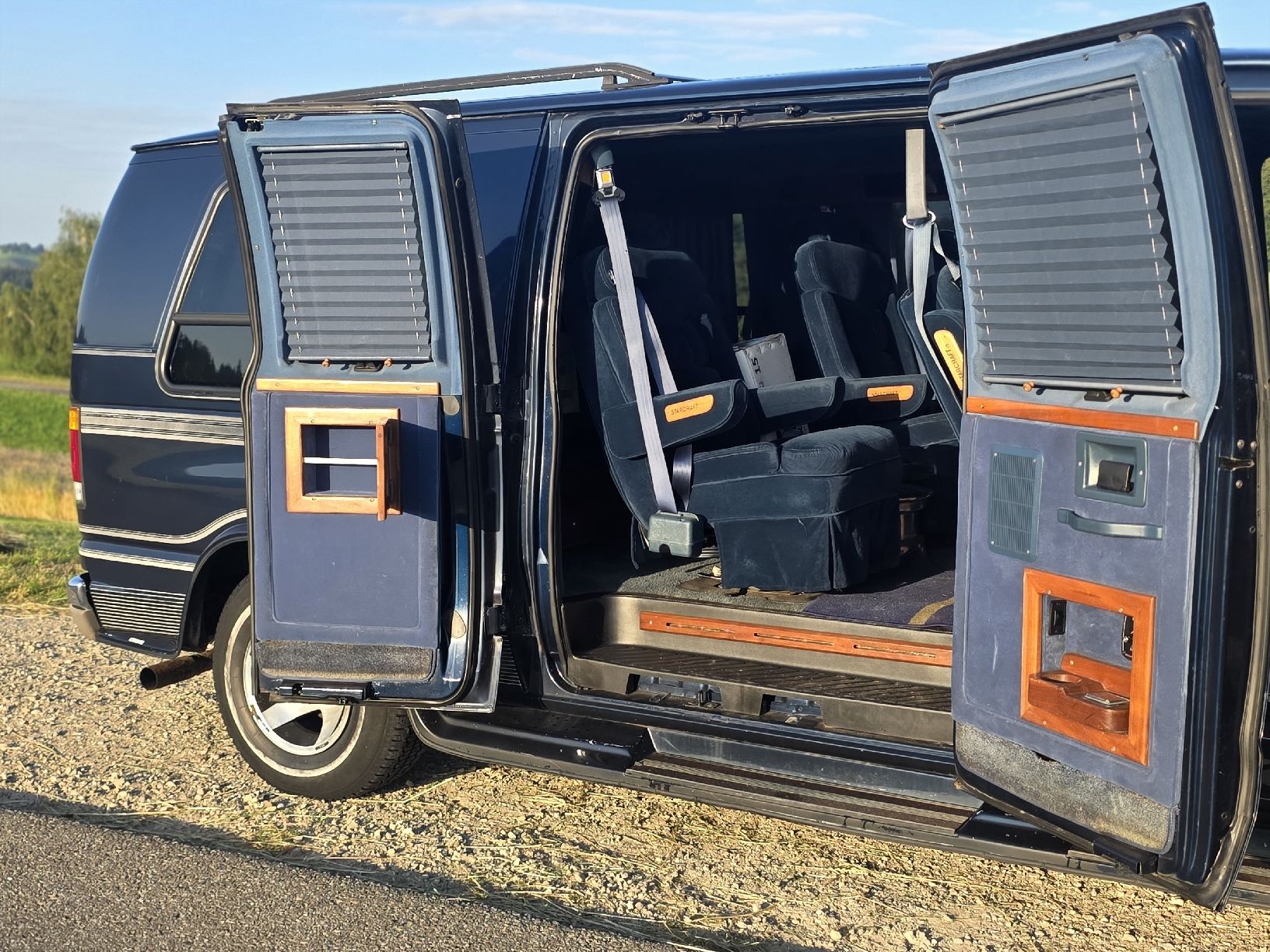 Ford (Usa) Autos: Ford Econoline V8 – D'occasion à Pieterlen par LeroyClassicMotors 5