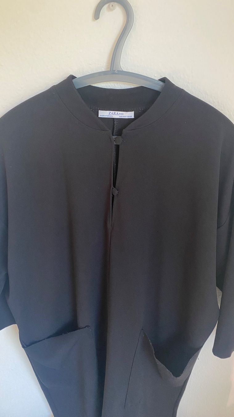 Zara Vestiti: Robe Zara noir, taille M – Nuovo (secondo la descrizione) da Biel/Bienne venduto da ana_2427