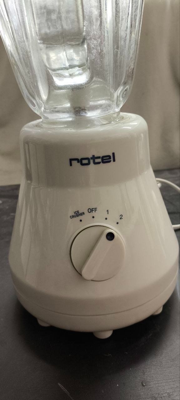 Rotel Küchengeräte: Rotel Standmixer mit Glas – Gebraucht aus st.gallen von Strubili 3