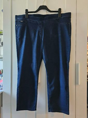 Modische Schlupf-Jeans von "C&A" Gr. 50/52 PlusSize
