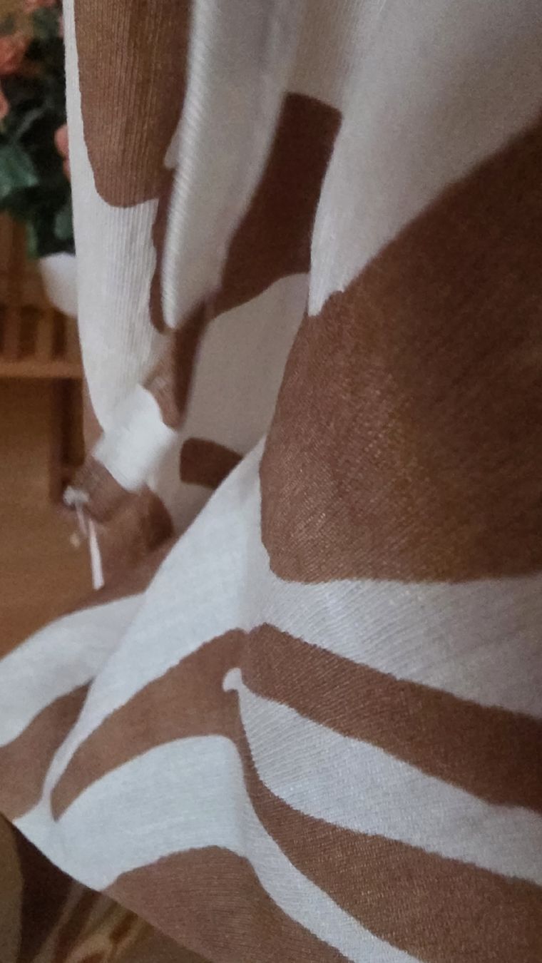 Pantaloni: Damen Hose weit gemustert Lang 100 cm, Grosse- L – Usato da Klingnau venduto da fairy.princess 4