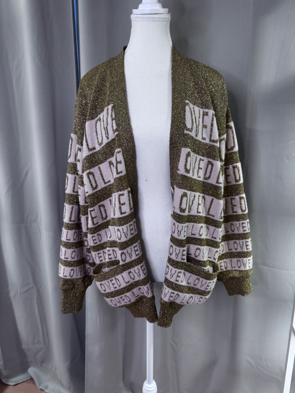 Gucci Giacche: Gucci Cardigan neu mit Etikett – Nuovo e nell'imballaggio originale da St. Moritz venduto da Capricorn88