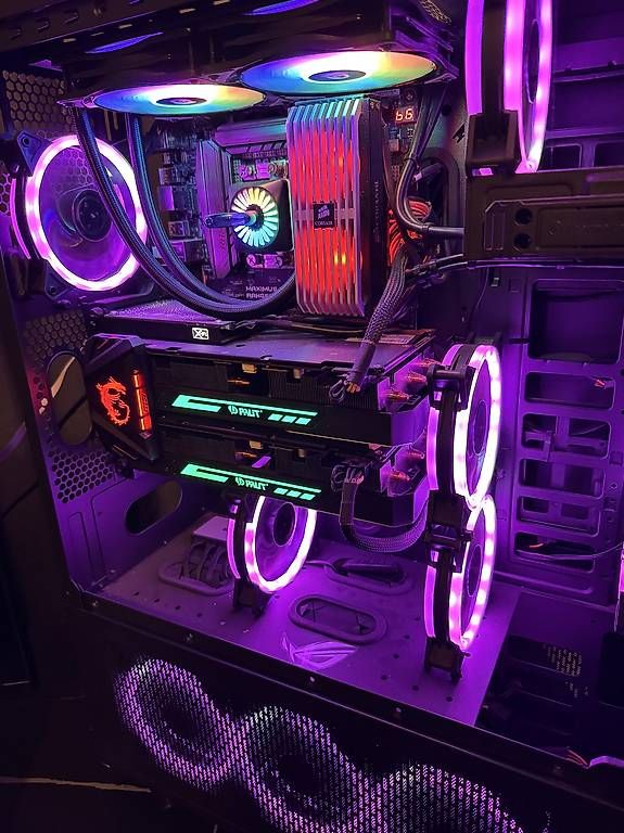 PCs: Pc  mit 2 gpu  – D'occasion à Basel par Geboten 3