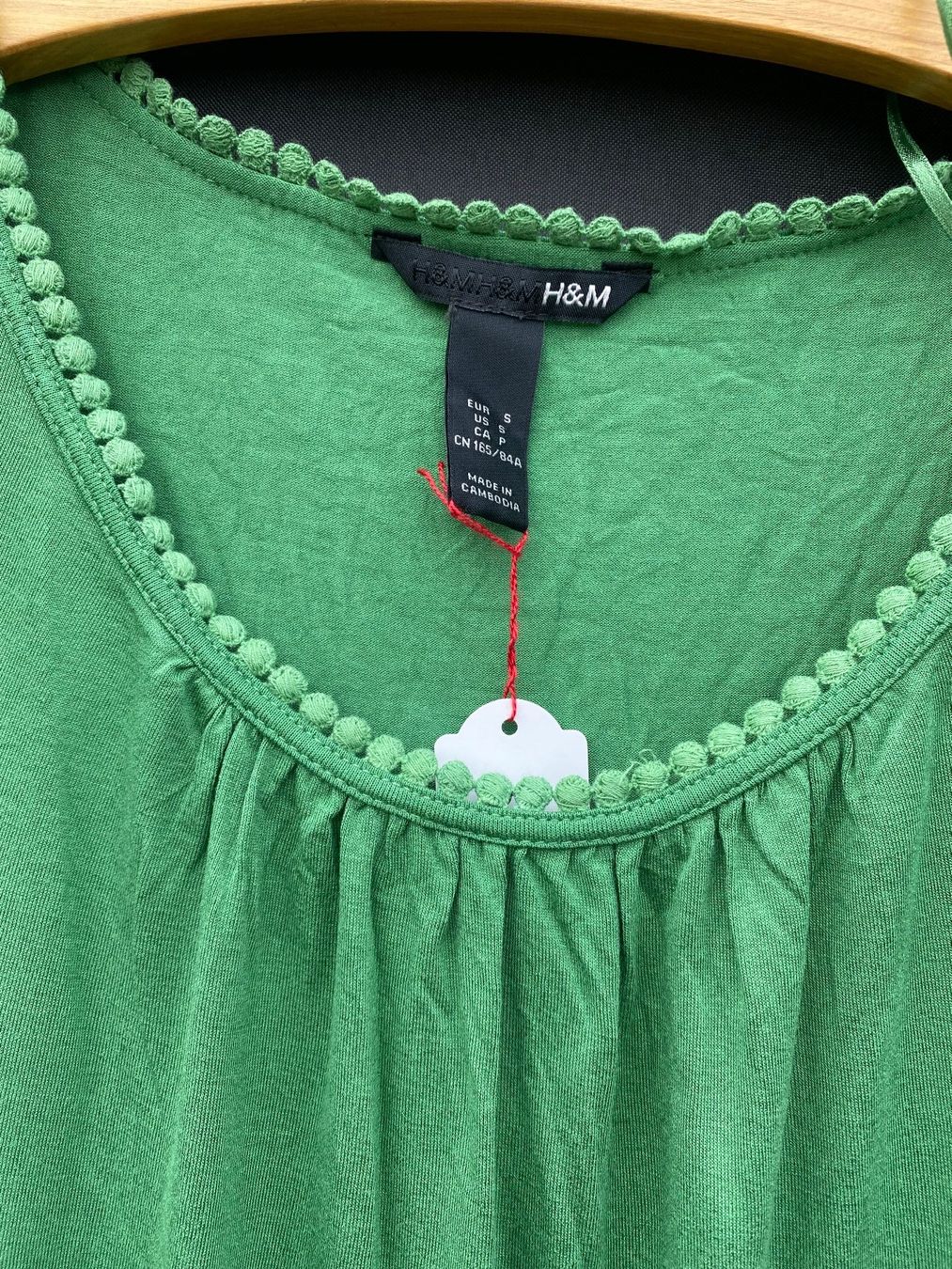 H&M T-shirt: H&M Shirt, flaschengrün, Gr.S – Usato da Arni AG venduto da Mimo007 2