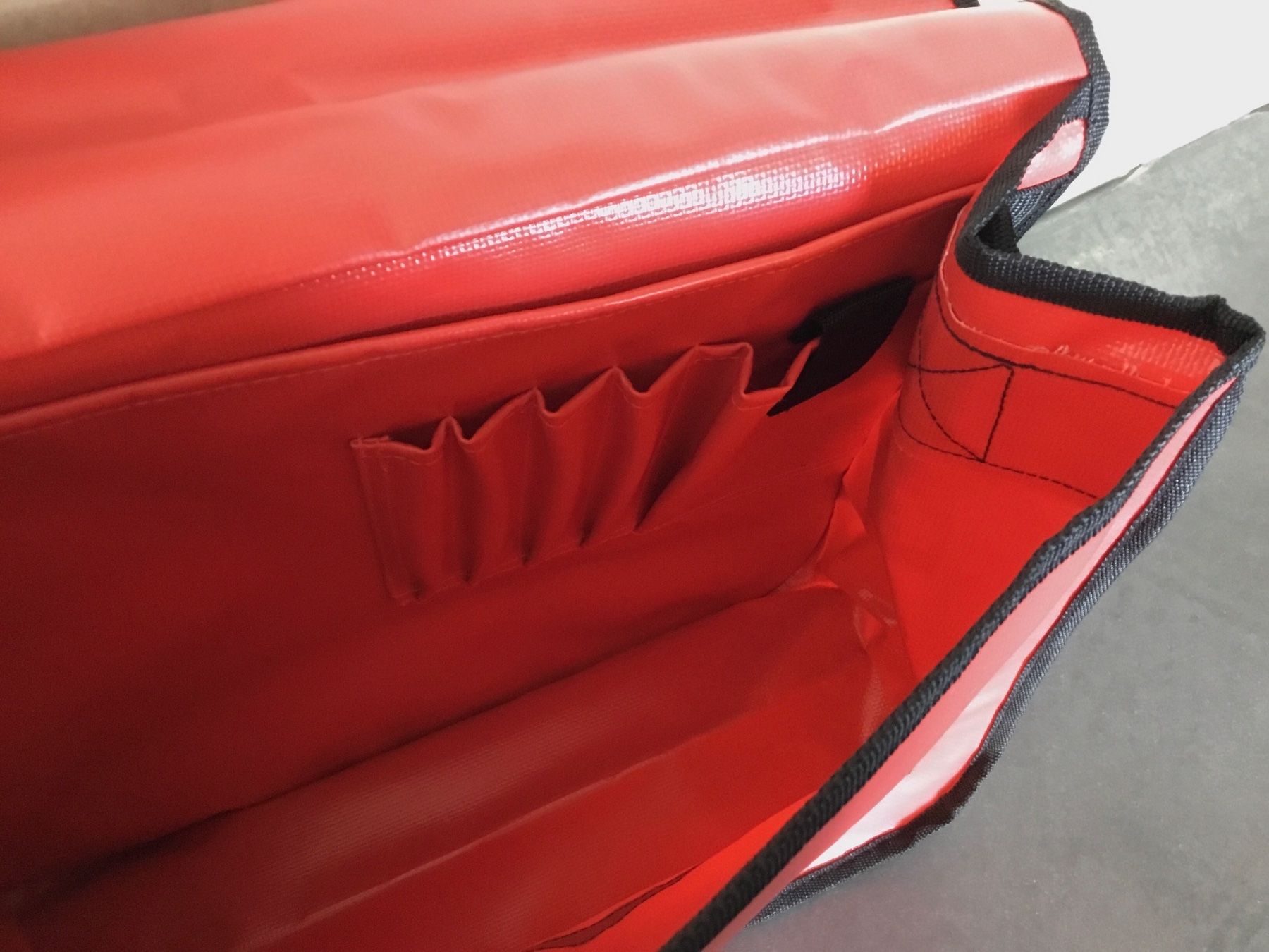 Taschen: Umhänge Tasche aus LKW-Plane – Neu (gemäss Beschreibung) aus Eggersriet von Wiese61 3